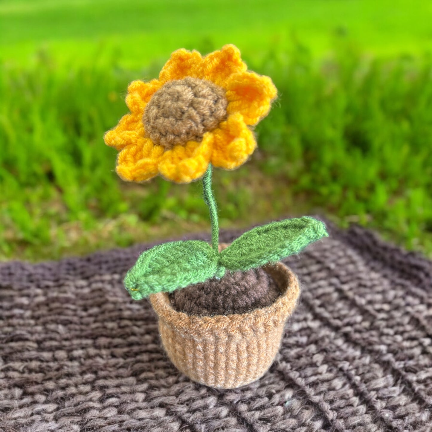 Crochet amigurumi sunflower