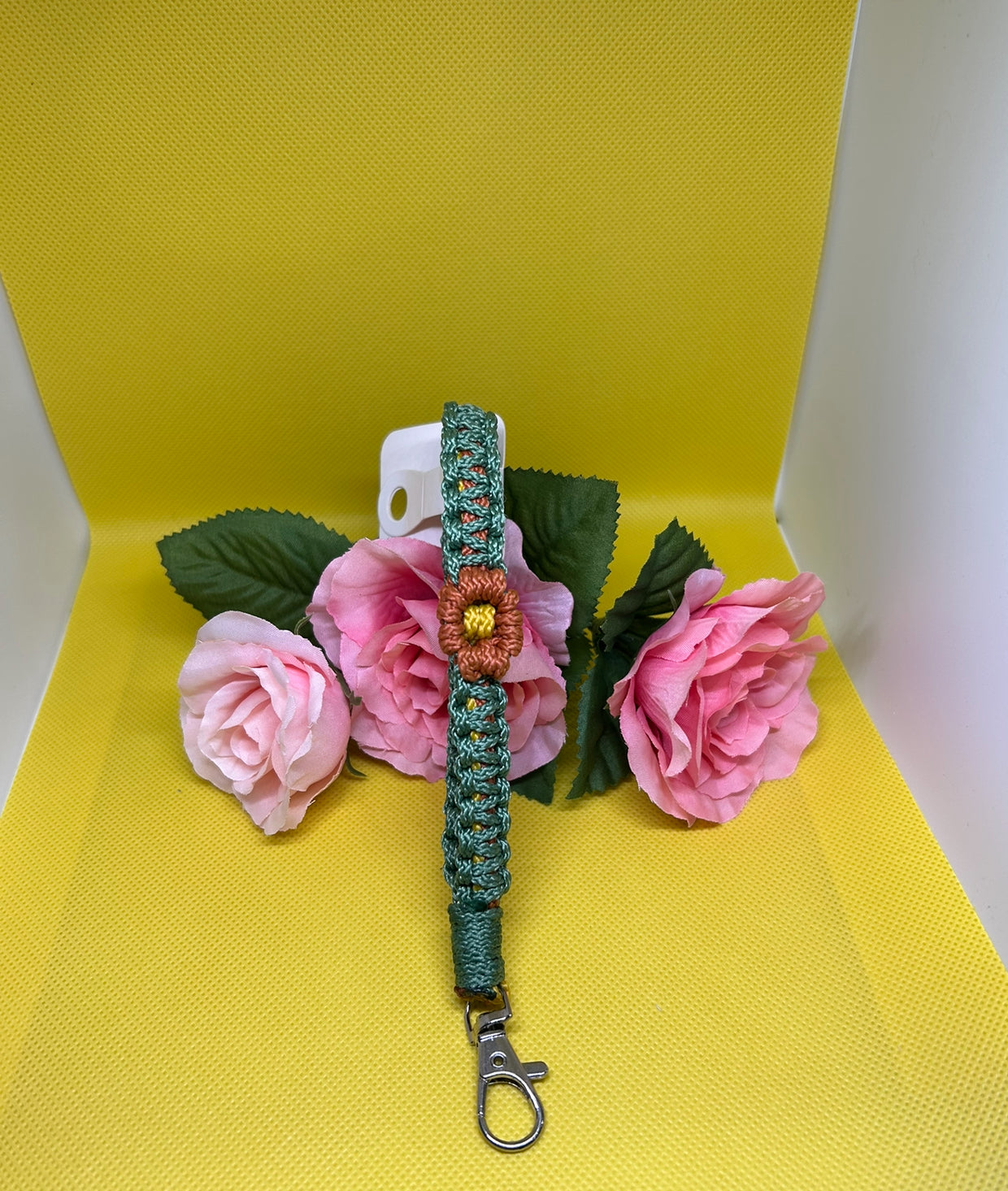 Keychain - Arts by Marques macrame keychain (green)